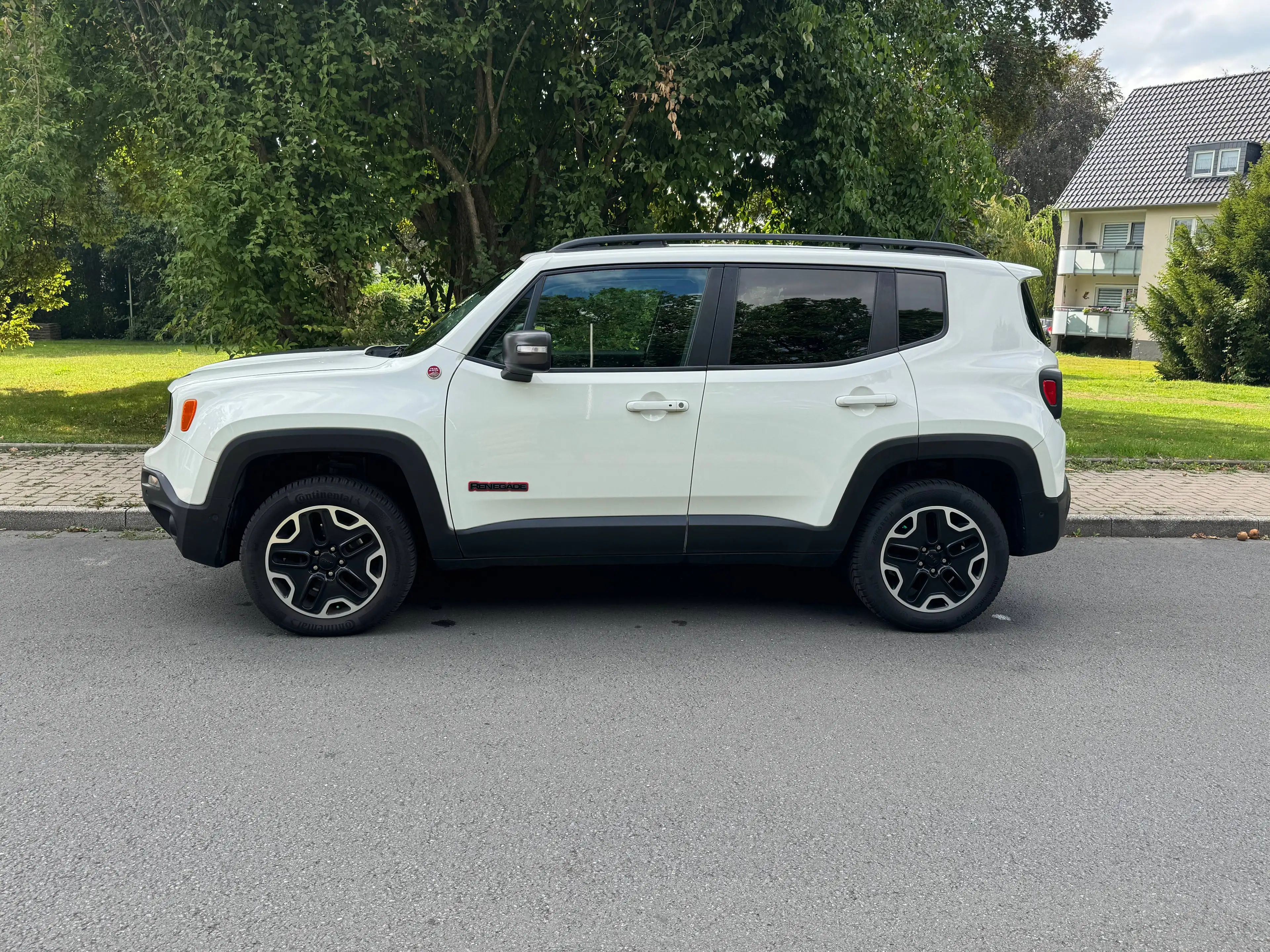 Jeep Renegade Trailhawk. 4+4 ALLRAD AUTOMATIK. KM 113.695. 170 PS — photo 7