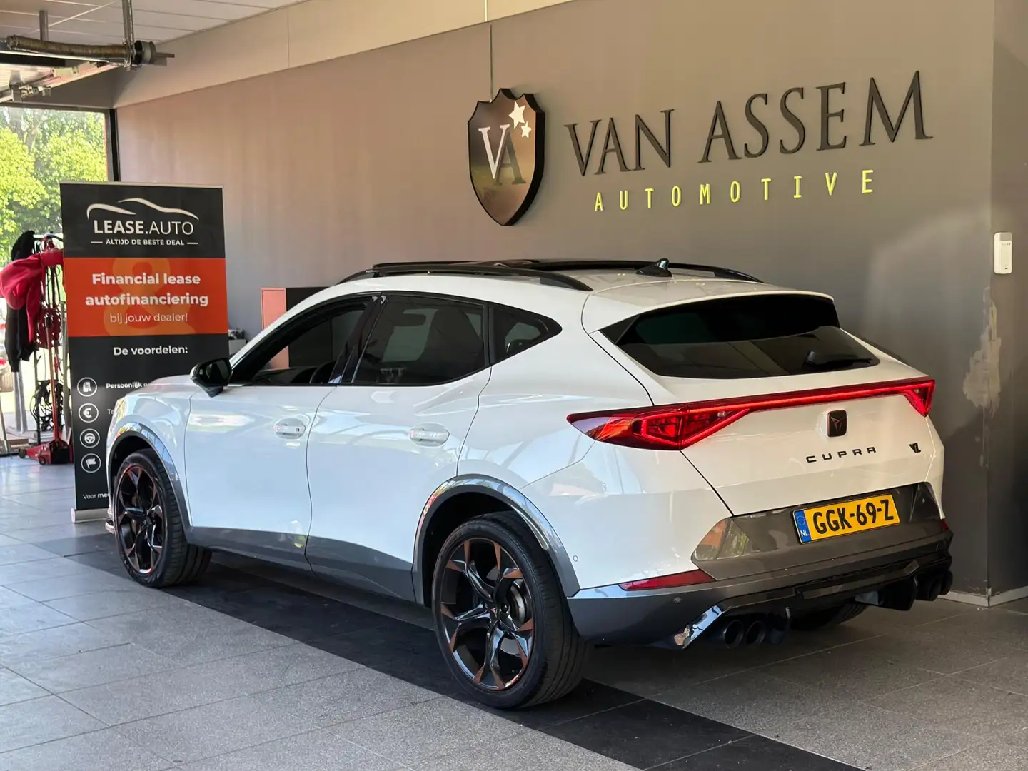 CUPRA Formentor 2.0 TSI 4DRIVE|MAXTON|MILTEK Wit - 2