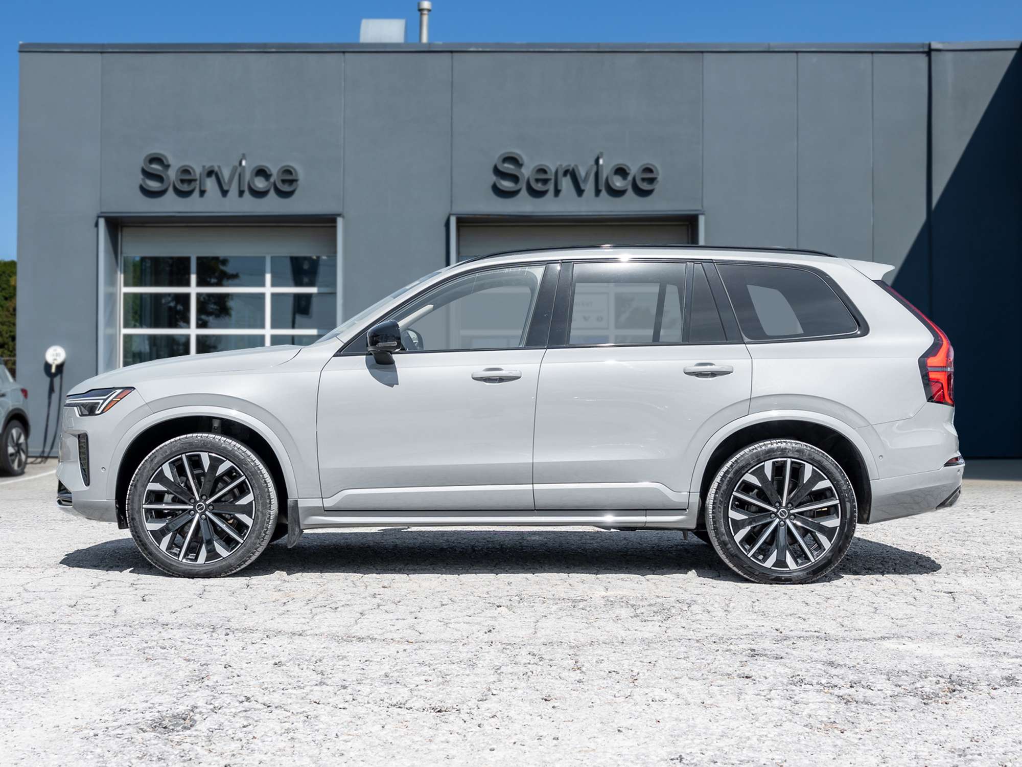 2026 Volvo XC90 B6 AWD Ultra |VOLVO CPO RATE fr 2.99%* alt 4