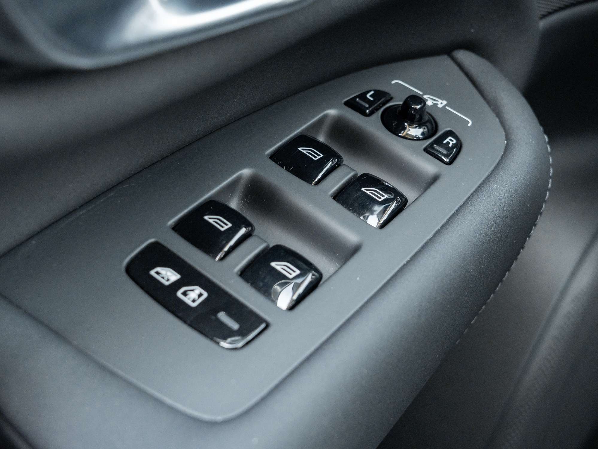2026 Volvo XC90 B6 AWD Ultra |VOLVO CPO RATE fr 2.99%* thumb 15
