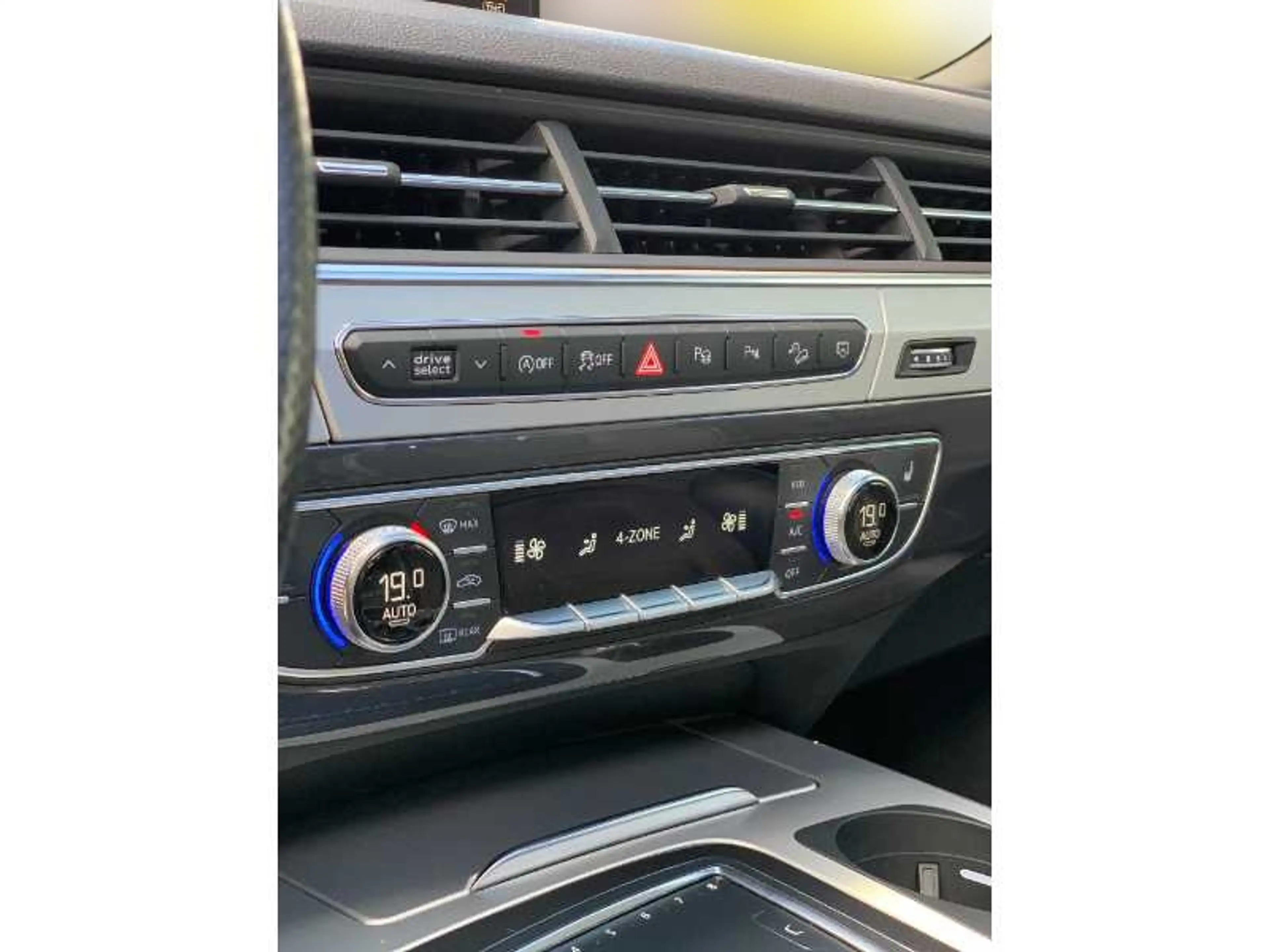 Audi Q7 50 TDI quattro*S-LINE*ERSTBESITZ*GARANTIE — photo 13