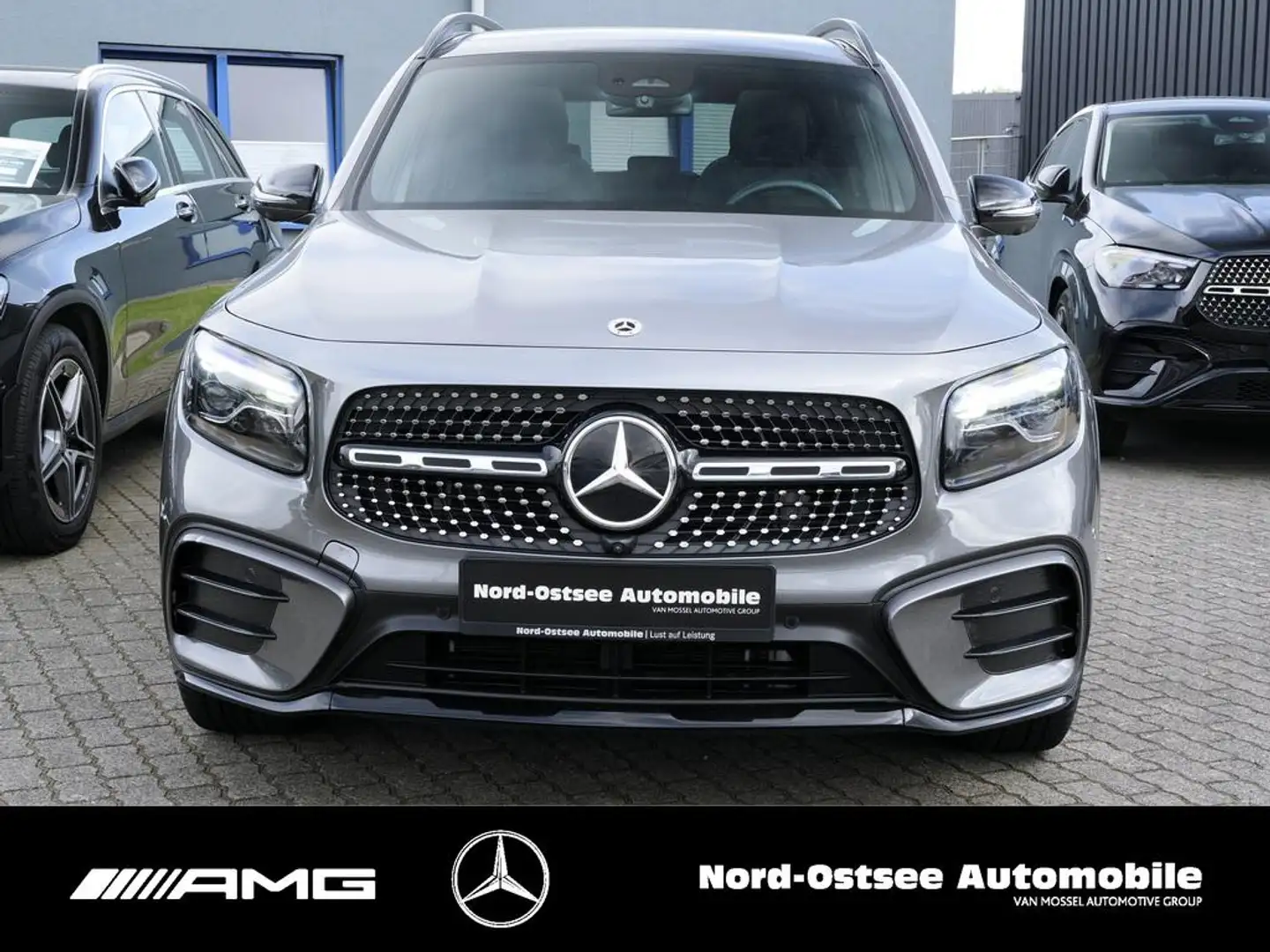 Mercedes-Benz GLB 200 360°KAM MULTIBEAM NIGHT AHK PANO Grijs - 2