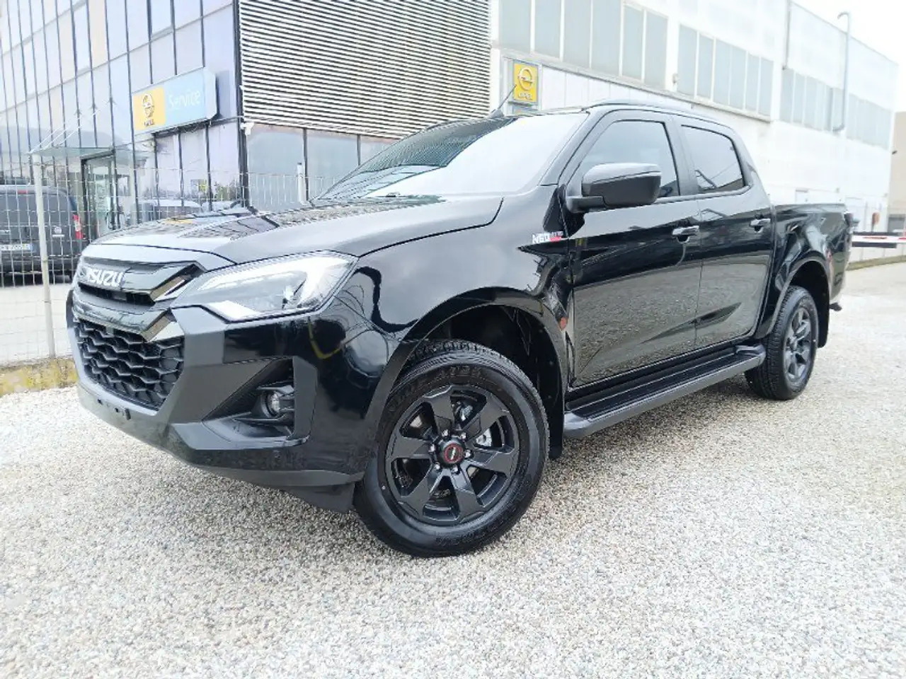 Isuzu Model not specified 2026