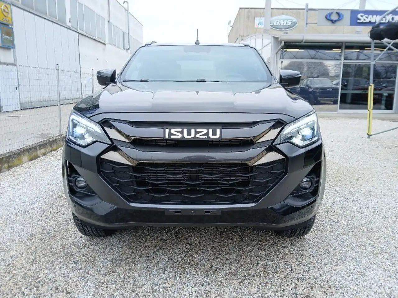 Isuzu Model not specified 2026