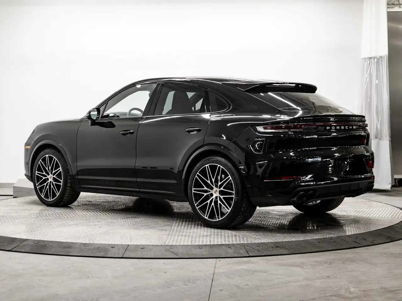 Porsche Cayenne снимка Porsche Cayenne