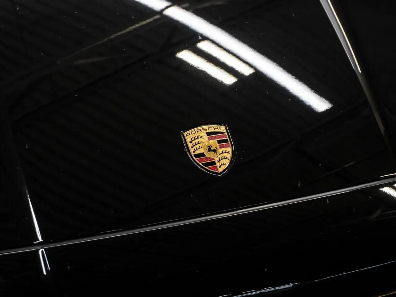 Porsche Cayenne снимка Porsche Cayenne