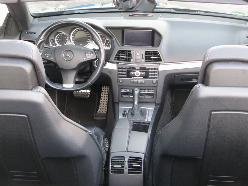 Mercedes-Benz E 350 CGI BlueEffi.*Cabrio*AMG Sportpaket*Salzfrei* — photo 14