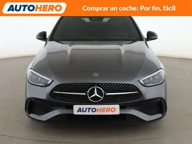 Mercedes-Benz C-Class view 9
