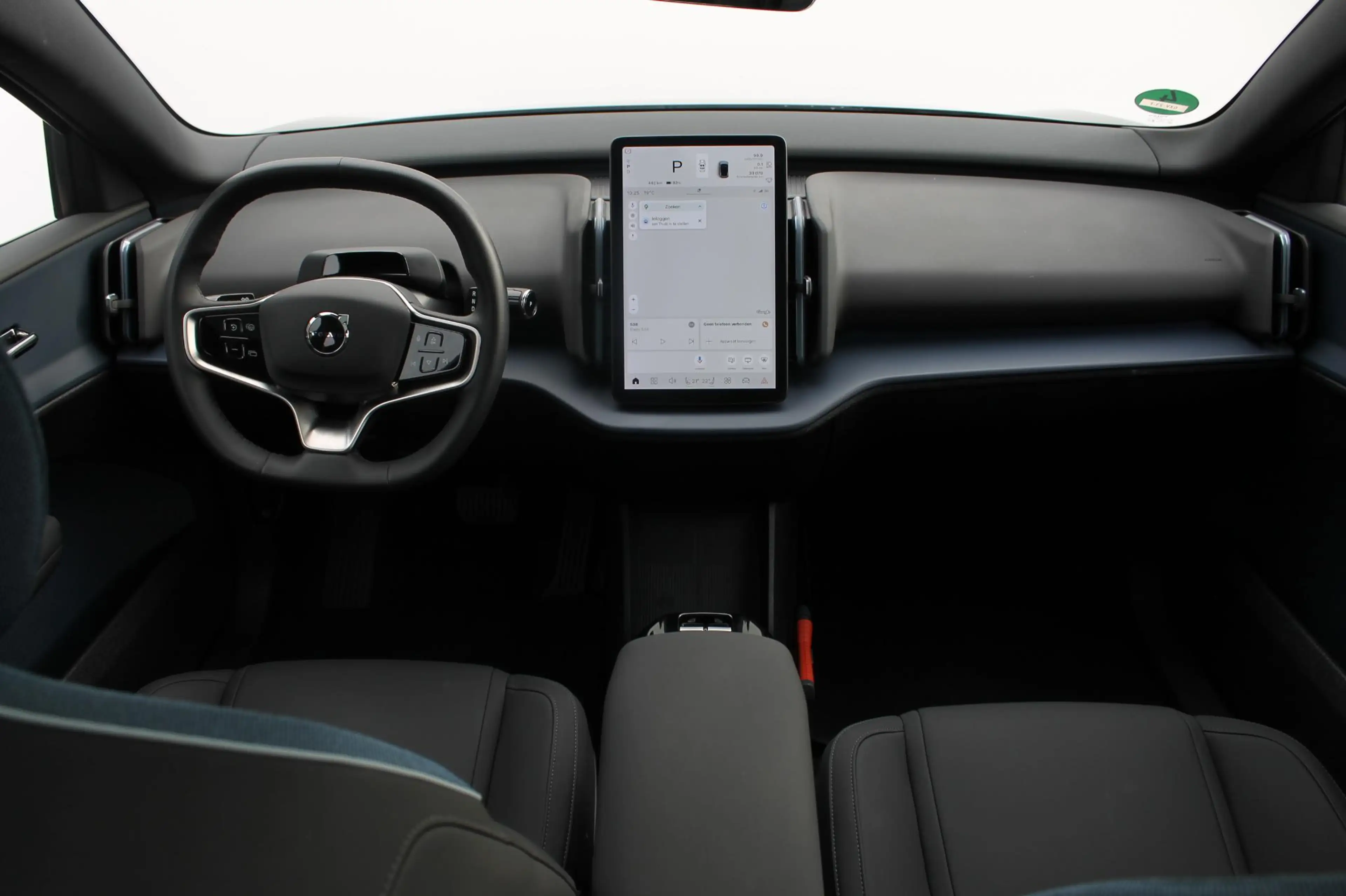 Volvo EX30 Single Motor Extended Range Ultra 69 kWh Semi elek — photo 4