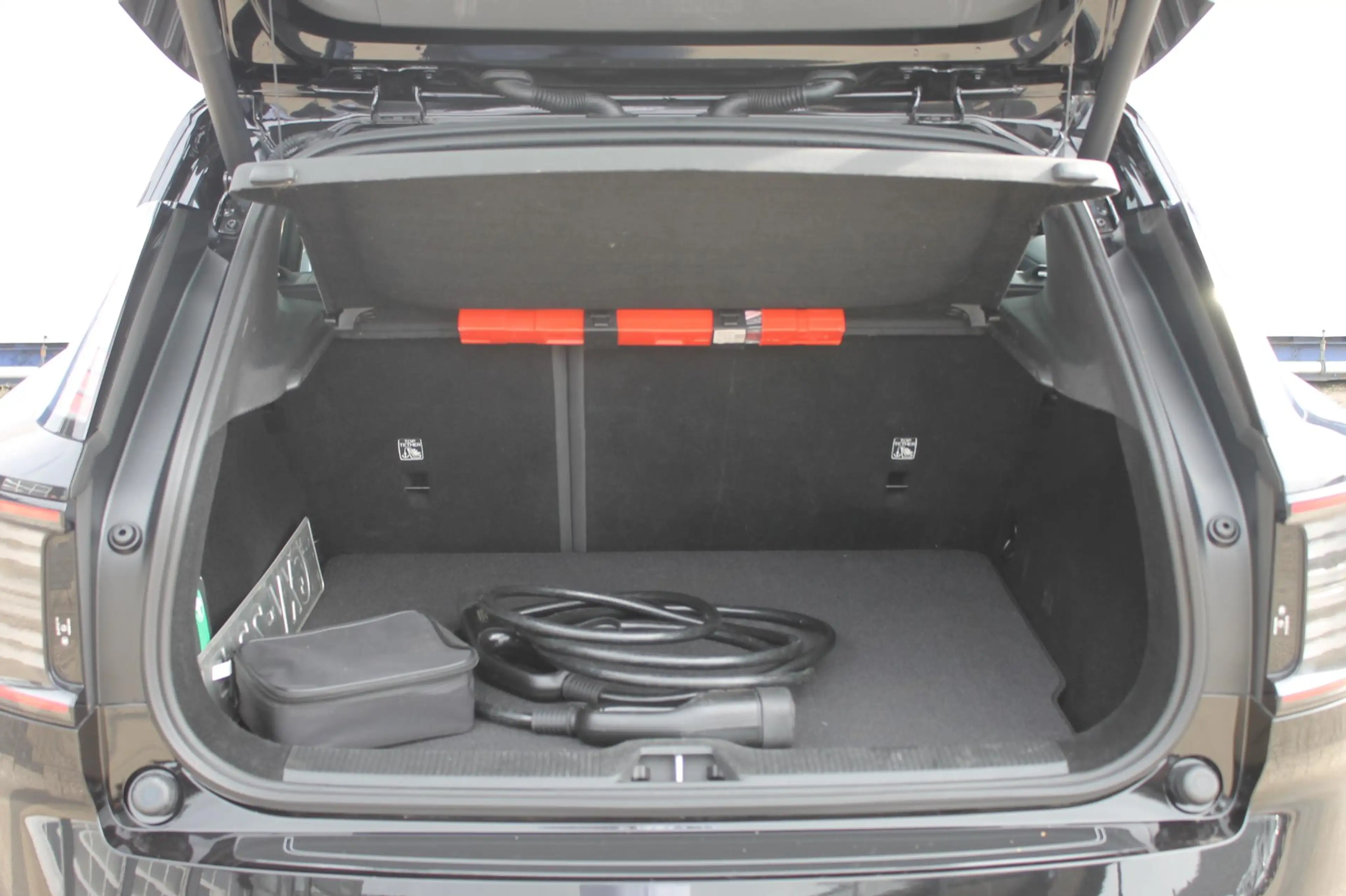 Volvo EX30 Single Motor Extended Range Ultra 69 kWh Semi elek — photo 10