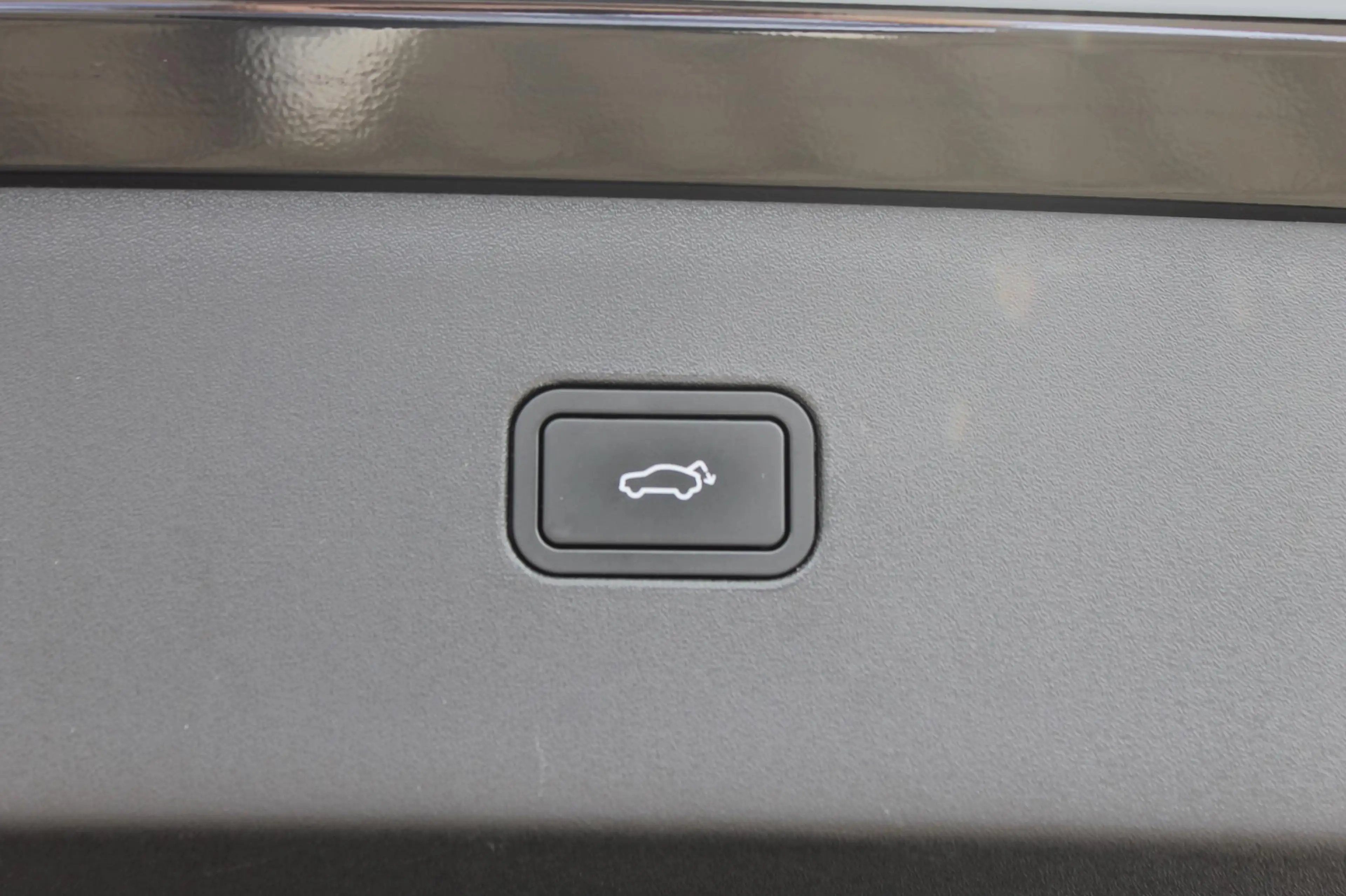 Volvo EX30 Single Motor Extended Range Ultra 69 kWh Semi elek — photo 41