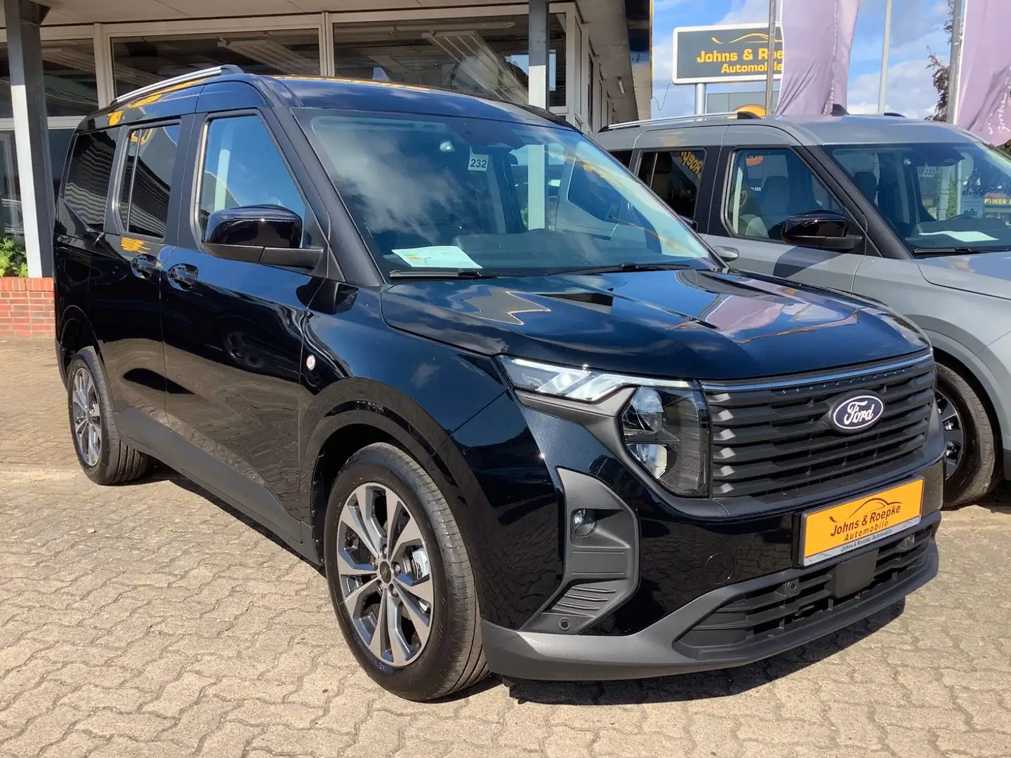 Ford Tourneo Courier Titanium Automatik / KAMERA / Noir - 1