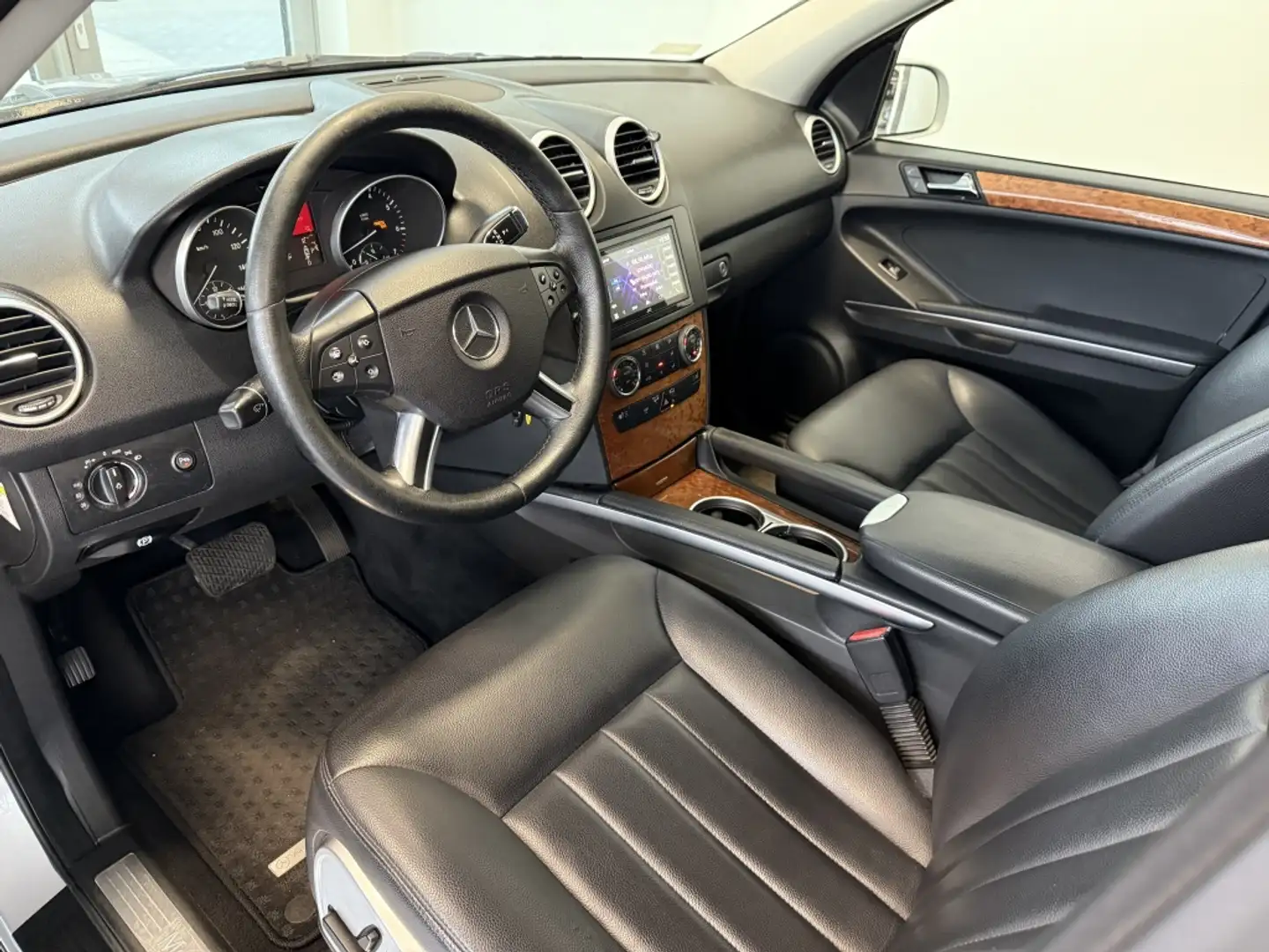Mercedes-Benz ML 350 M-klasse Leder/ Pano/ BiXenon/ H&K/ Carplay/ Young Gris - 2