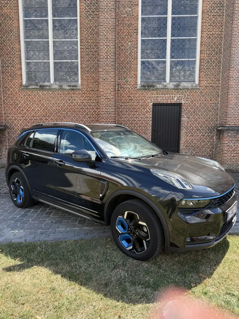 Lynk & Co 01 HEV - 1