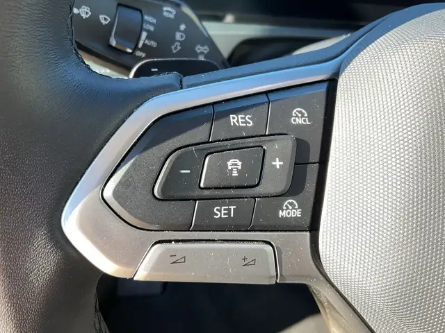 Volkswagen Tiguan view 11