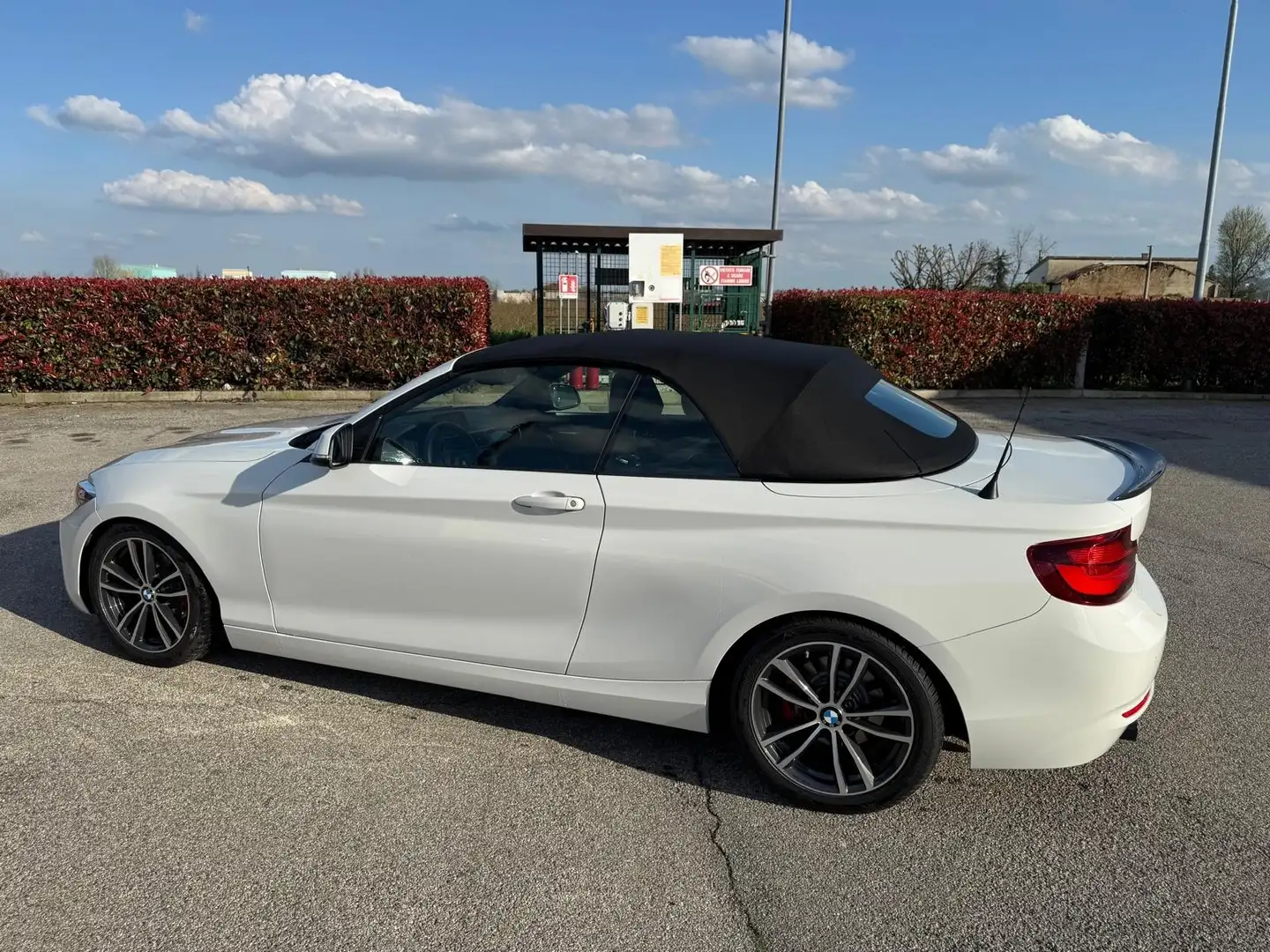 BMW 218 218d Cabrio Aut. Sport Line - 1
