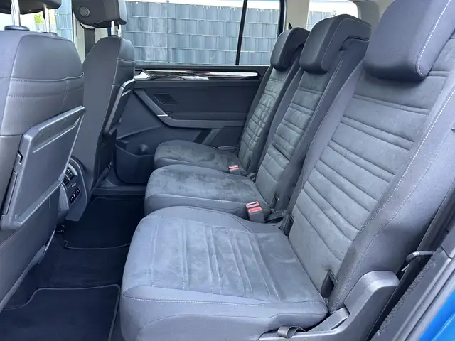 Volkswagen Touran view 11