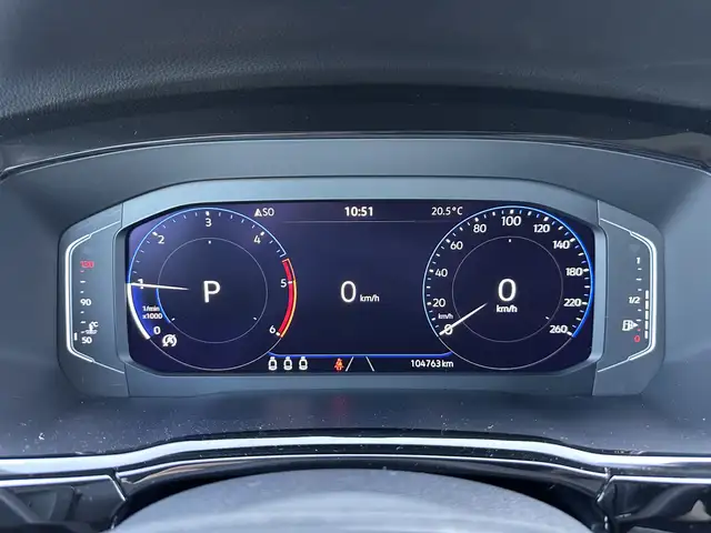 Volkswagen Touran view 17