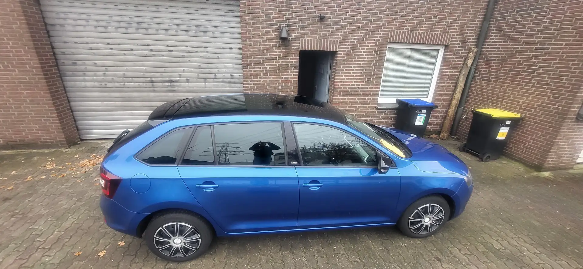 Skoda Rapid/Spaceback Edition Blau - 2