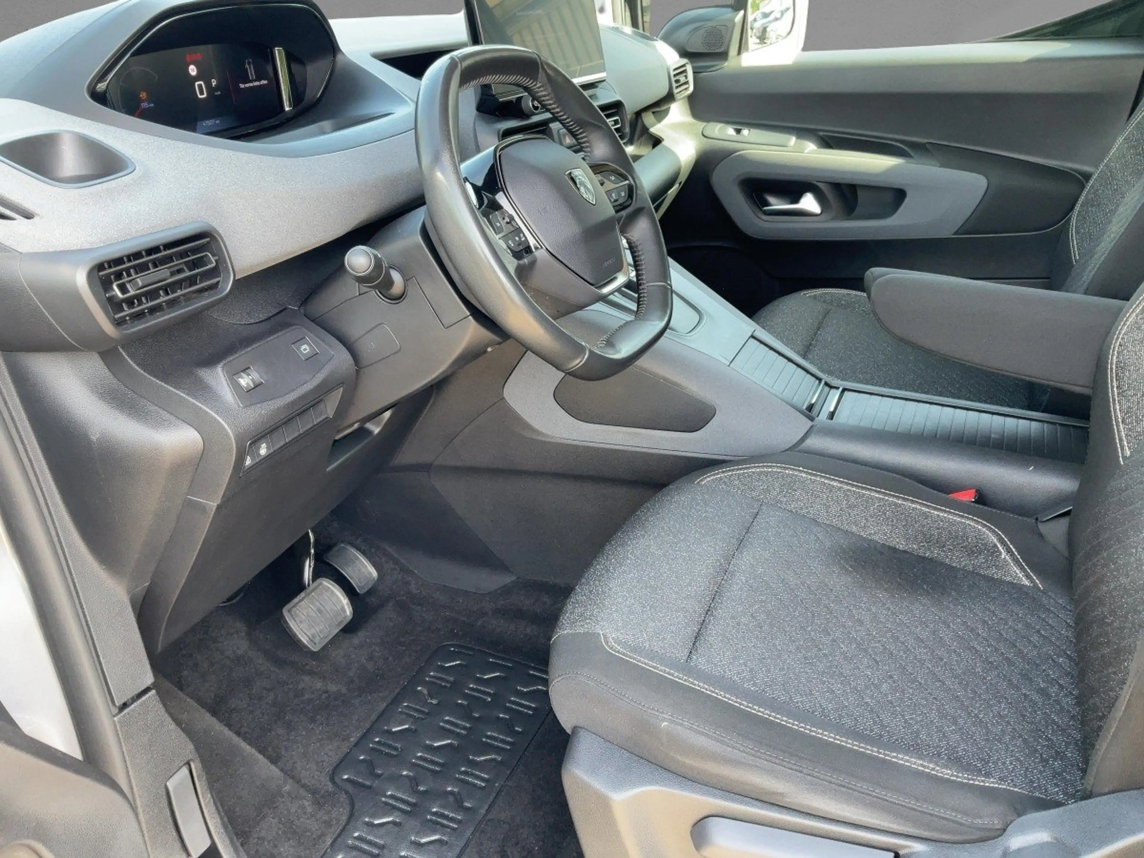 Peugeot Rifter 1.5 BlueHDi 130 L1 Allure N1 2xKlima+Kam. — photo 10