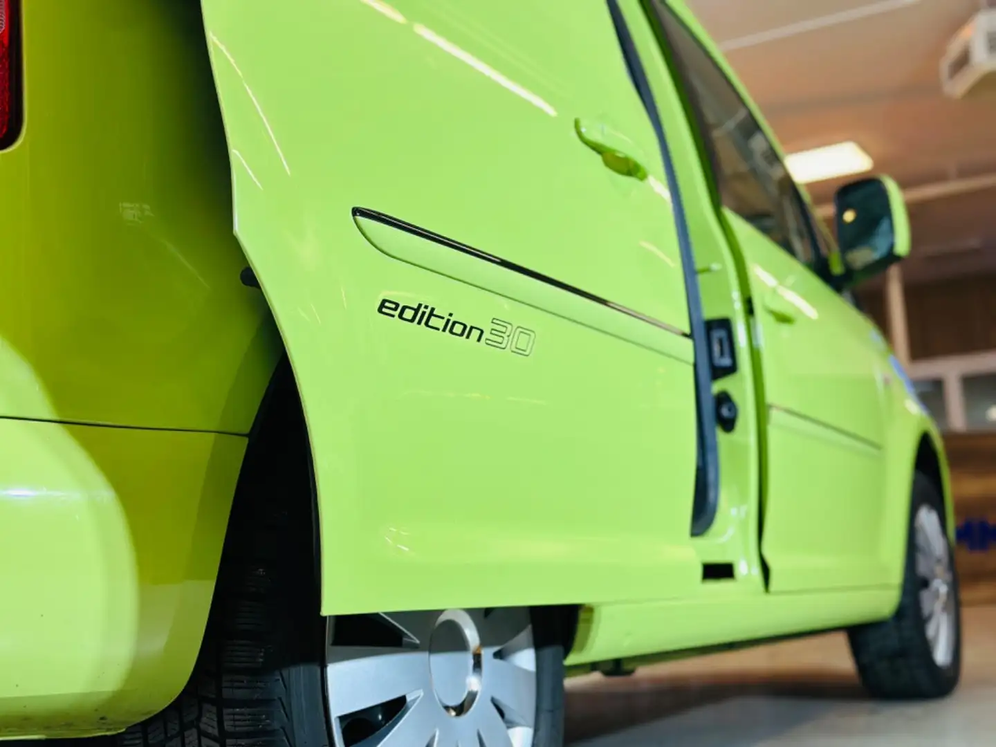 Volkswagen Caddy Behindertengerecht-Edition 30 Green - 2