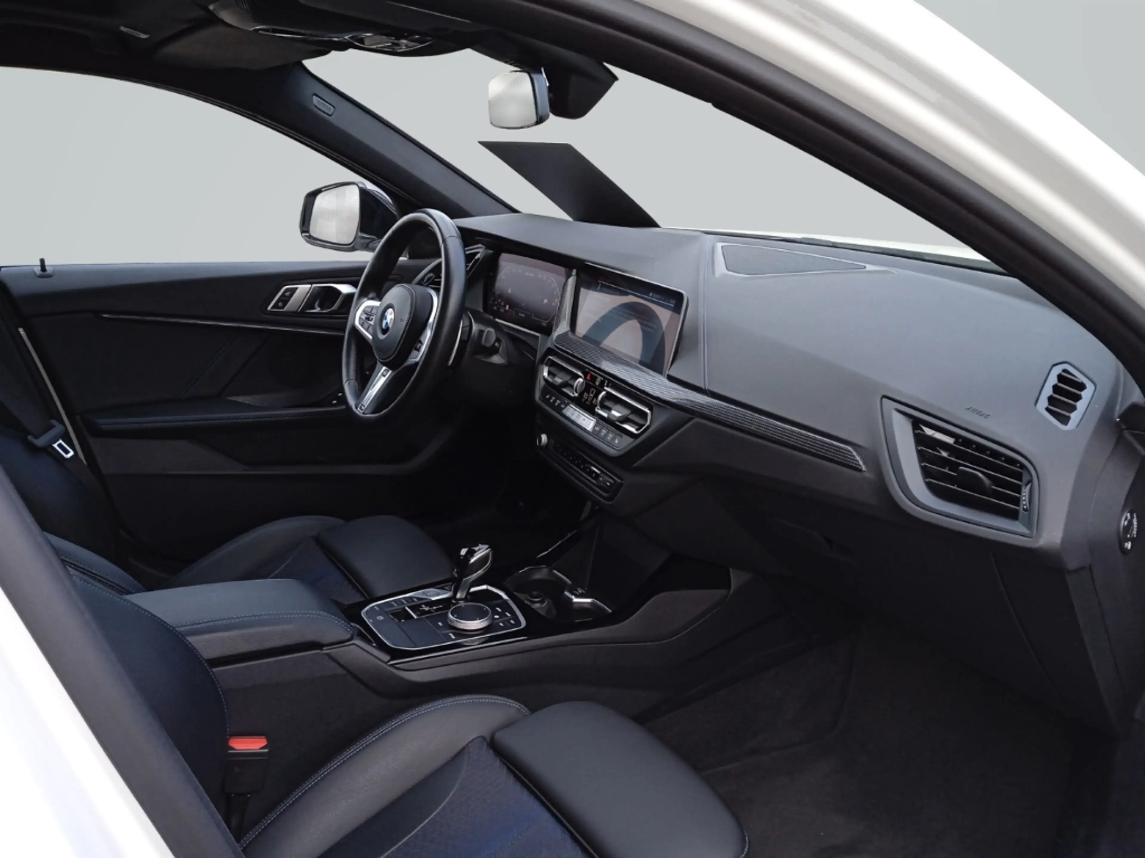 BMW 135 i xDrive Sportaut. Glasdach LED Komfortzug. Fernli — photo 10
