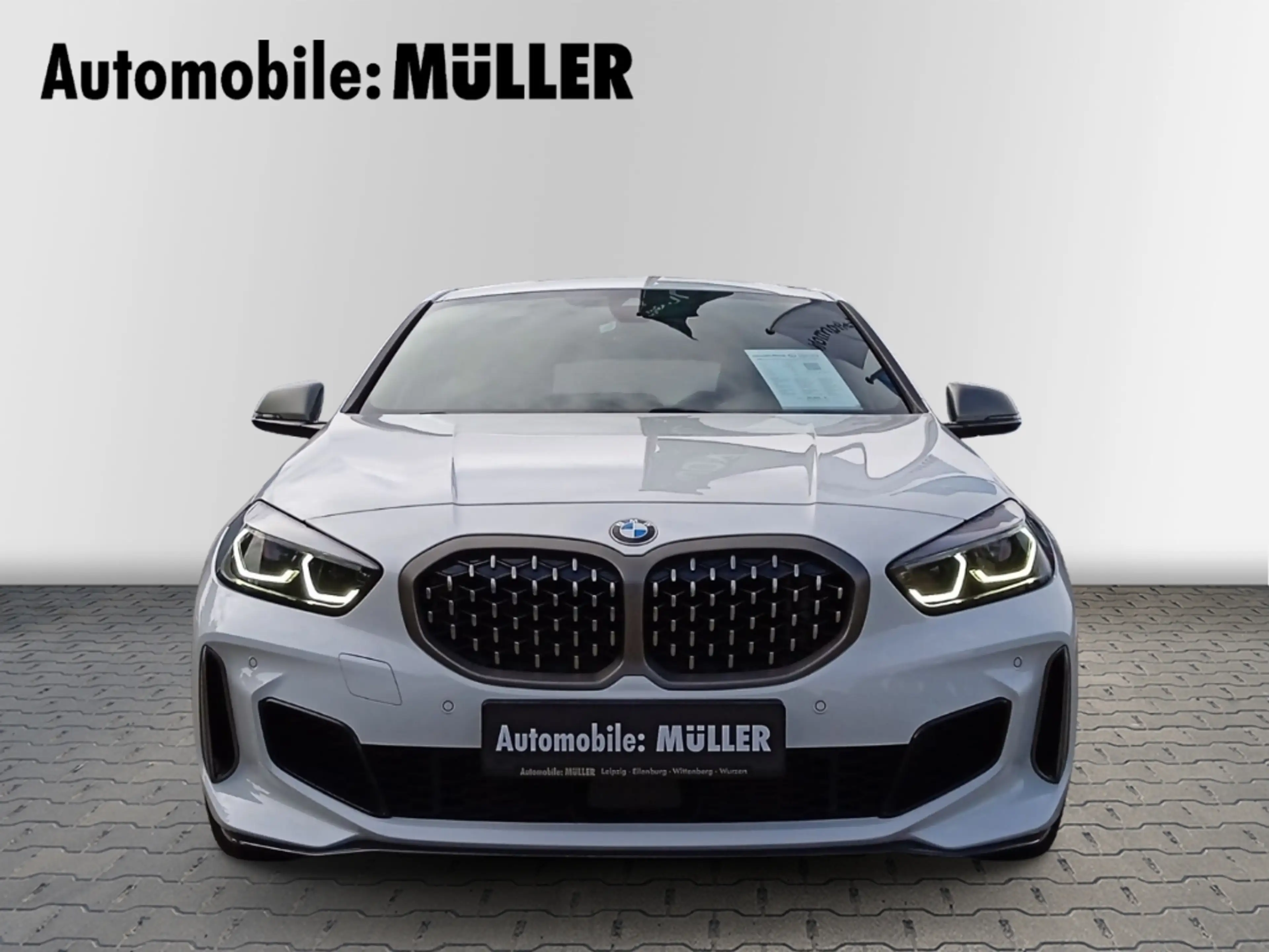 BMW 135 i xDrive Sportaut. Glasdach LED Komfortzug. Fernli — photo 3
