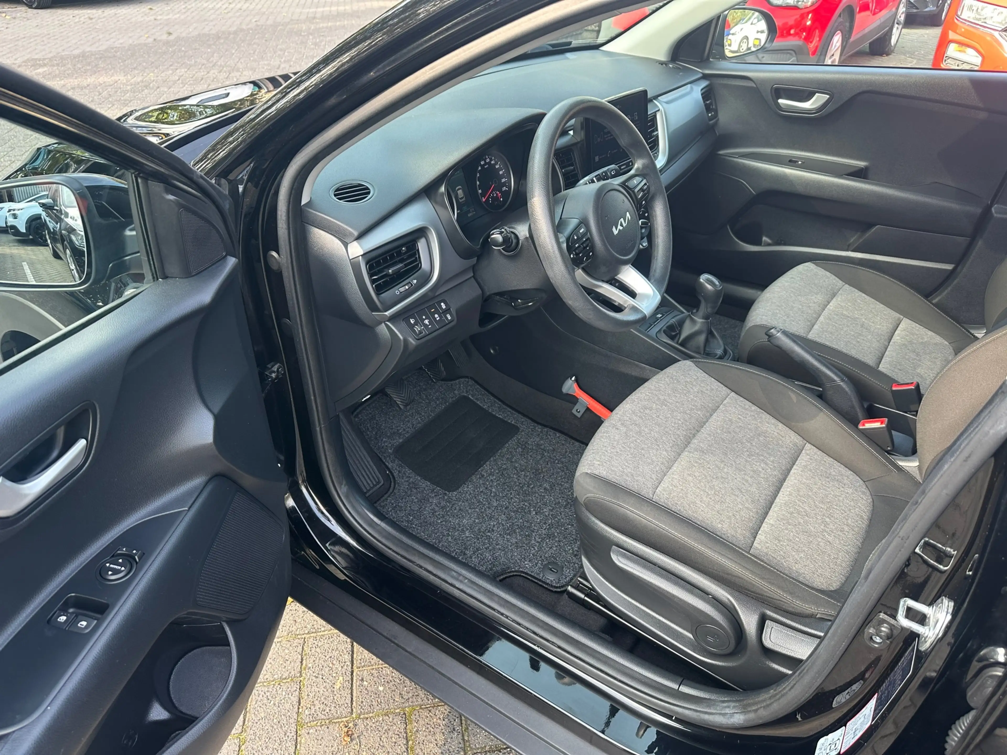 Kia Stonic 1.0 T-GDi MHEV ComfortLine , carplay 83.000 KM — photo 9