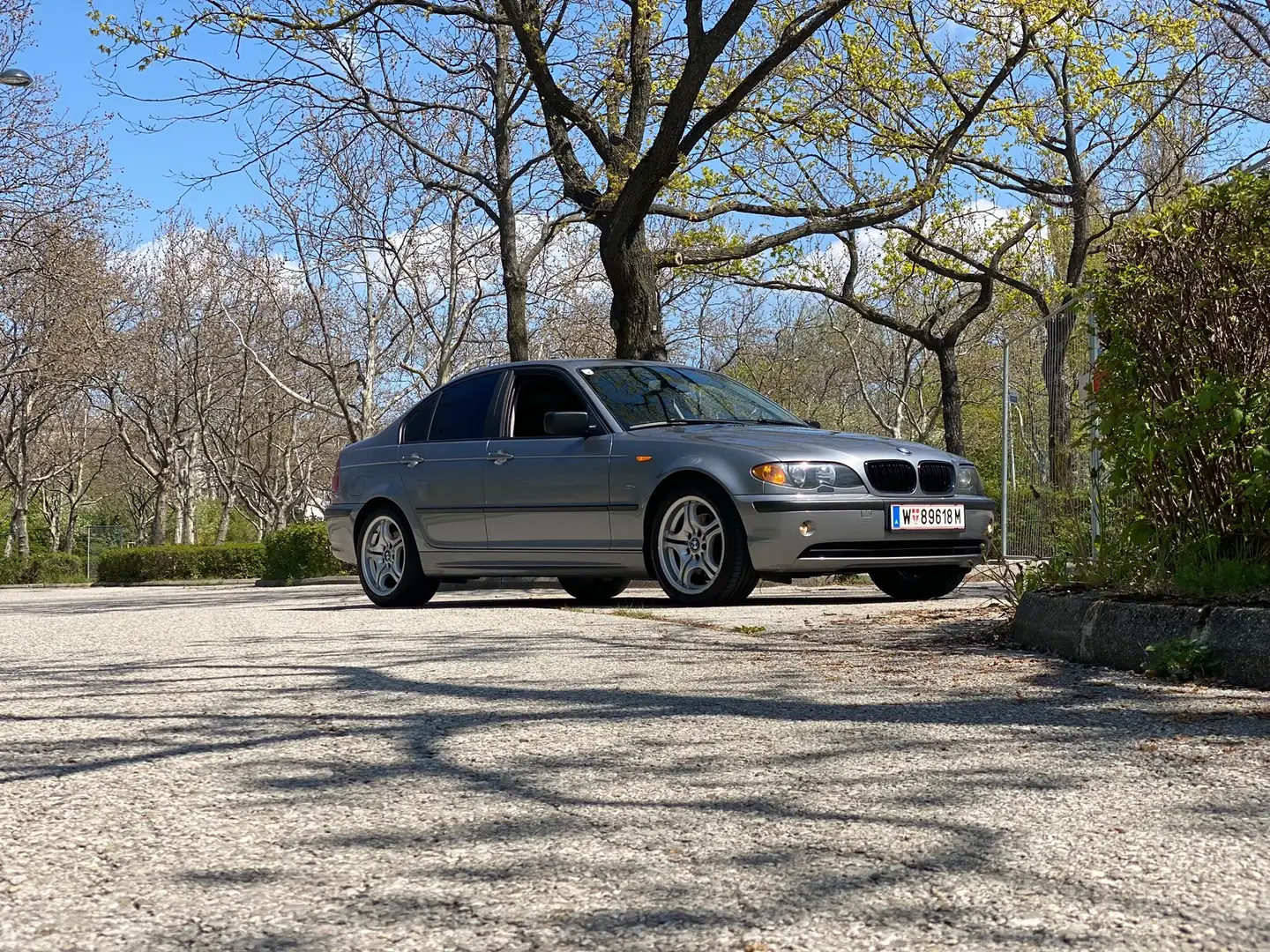 BMW 320 320d Österreich-Paket Aut. - 1