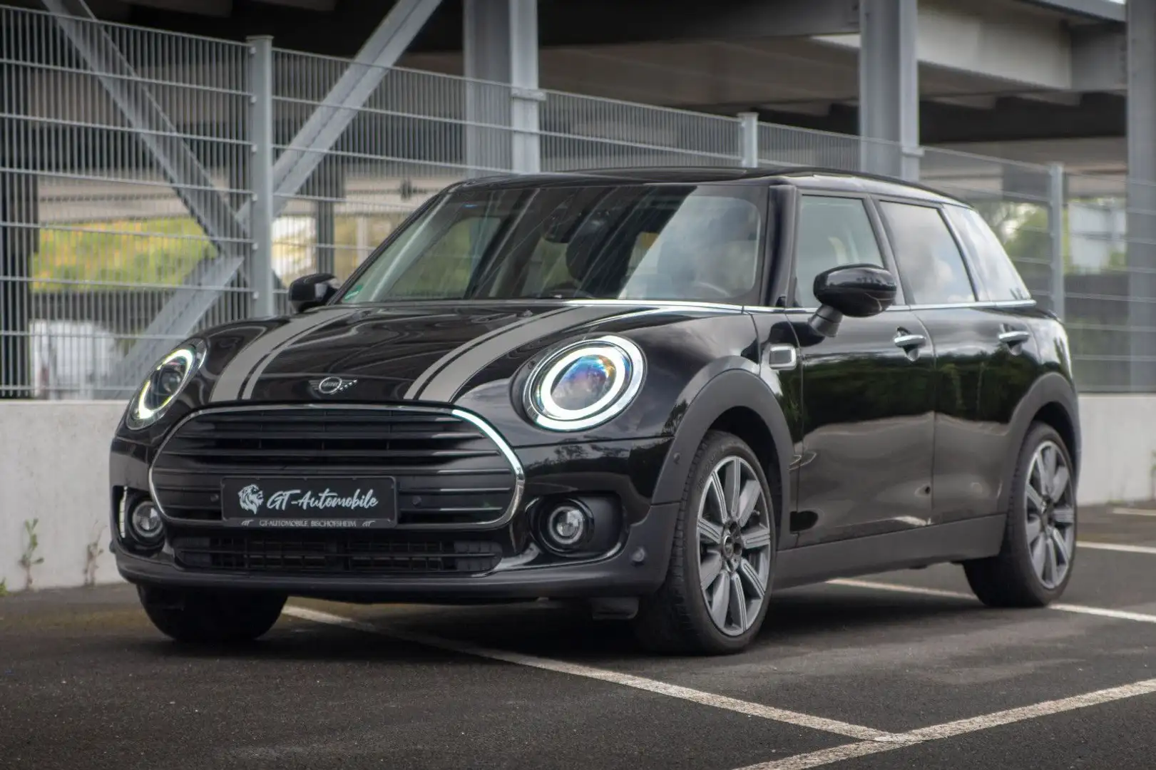 MINI Cooper D Clubman Clubman Cooper D*Classic Trim*KAM*eSitze*HUD! Schwarz - 1