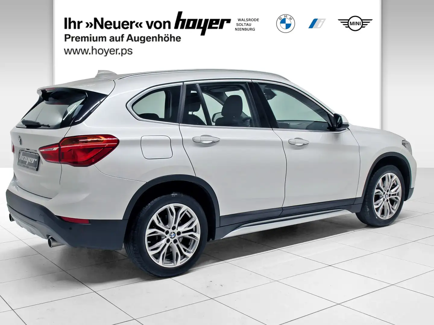 BMW X1 xDrive20i xLine LED RFK Navi Komfortzg. Shz Blanc - 2