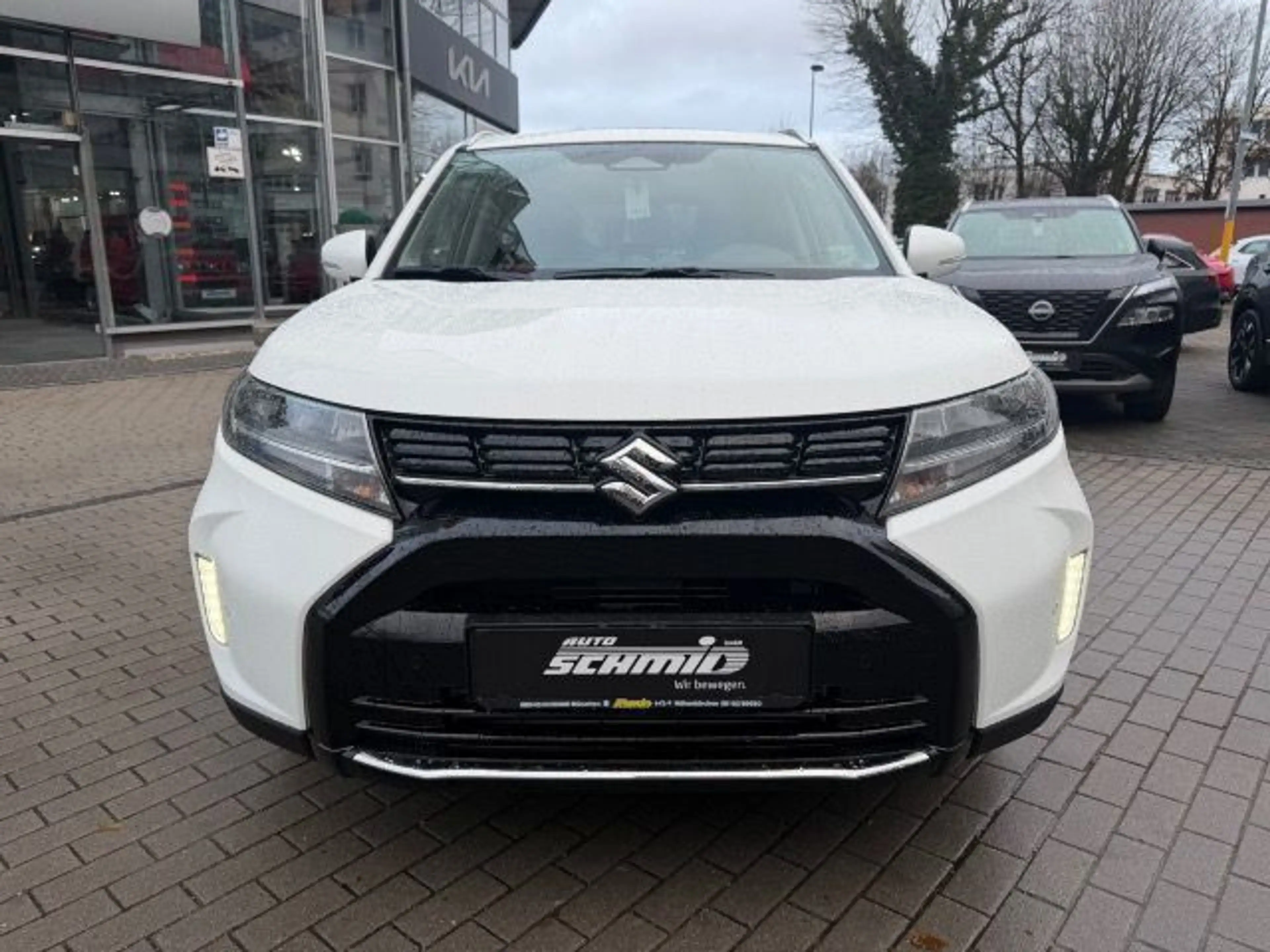 Suzuki Vitara VITARA 1.4 BOOSTERJET HYBRID ALLRAD 6AT COMFORT+ — photo 3