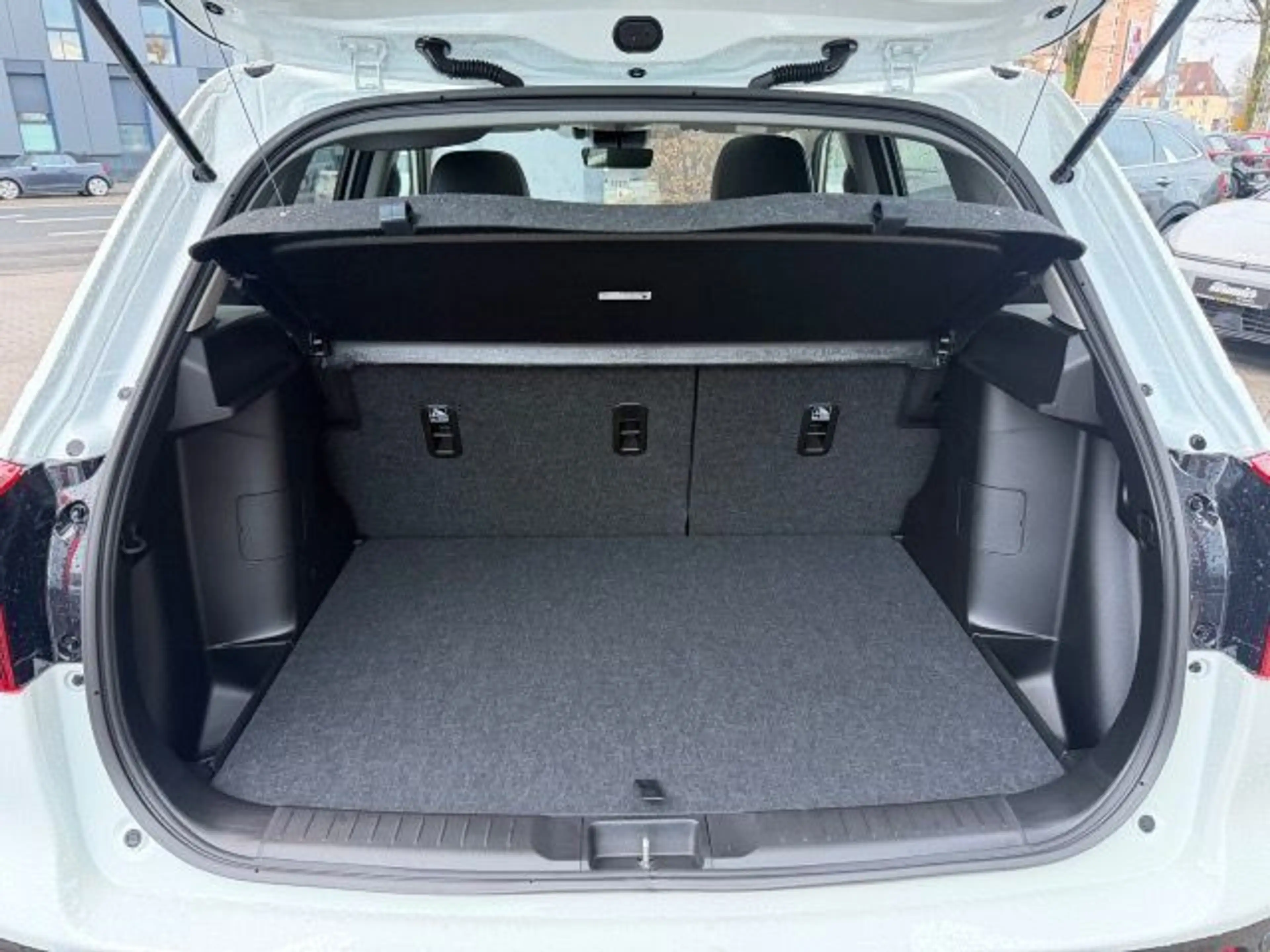 Suzuki Vitara VITARA 1.4 BOOSTERJET HYBRID ALLRAD 6AT COMFORT+ — photo 25