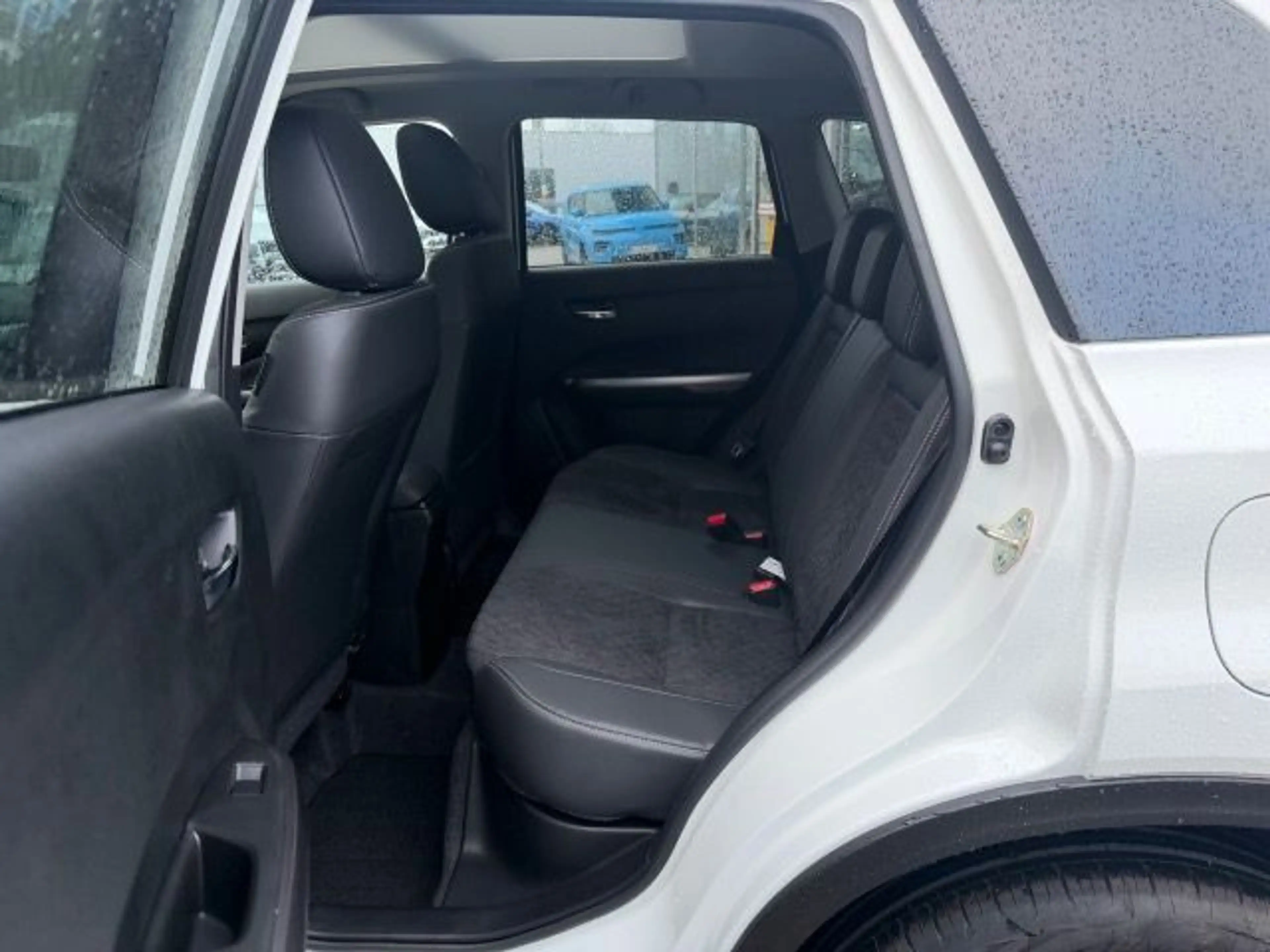 Suzuki Vitara VITARA 1.4 BOOSTERJET HYBRID ALLRAD 6AT COMFORT+ — photo 22