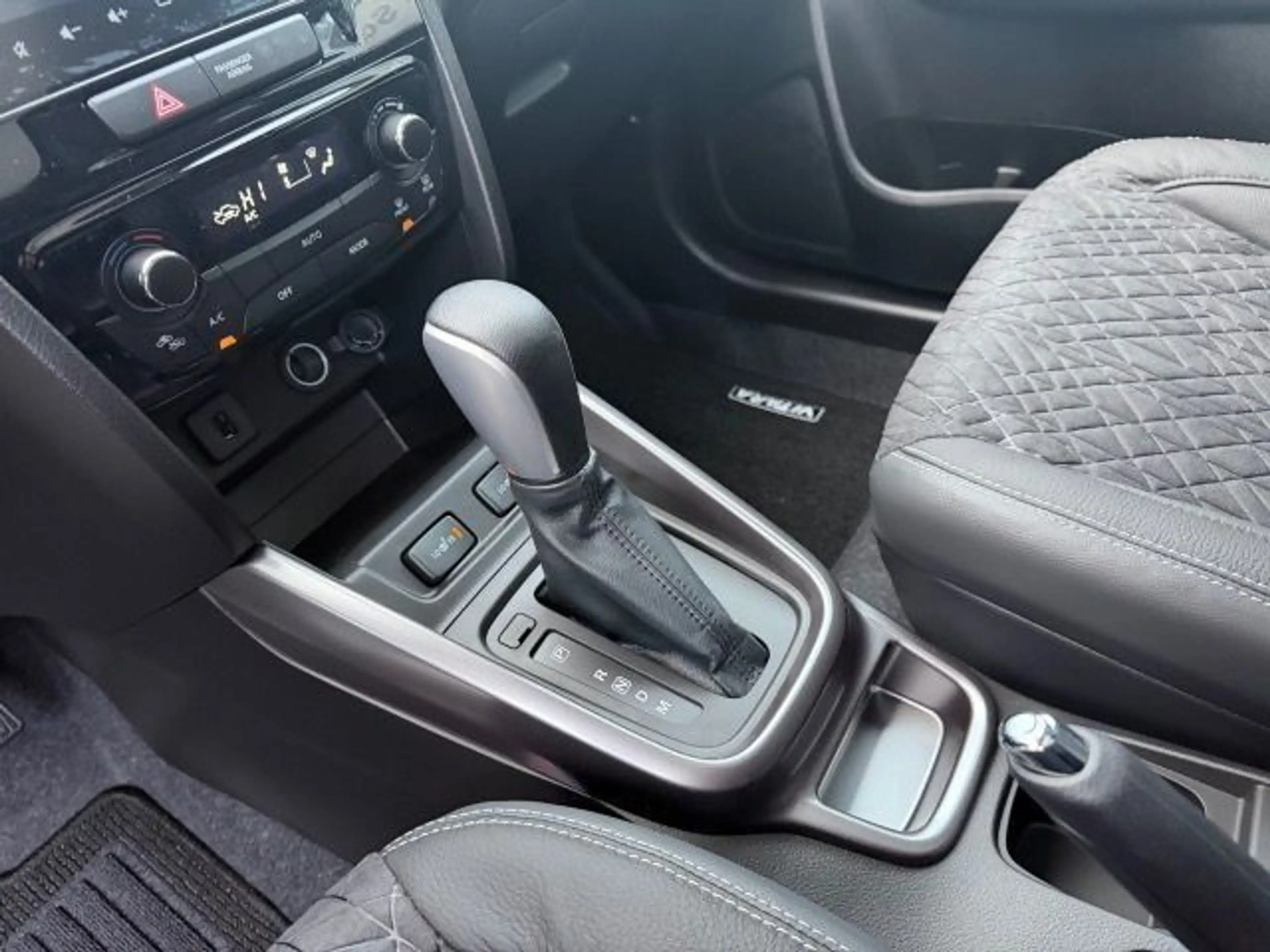 Suzuki Vitara VITARA 1.4 BOOSTERJET HYBRID ALLRAD 6AT COMFORT+ — photo 19