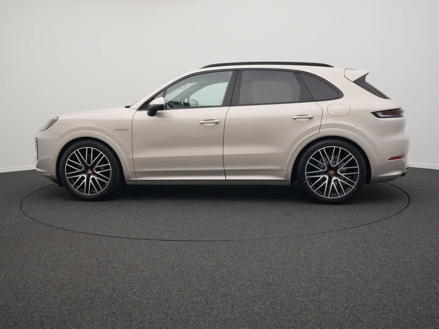 Porsche Cayenne E-Hybrid - 2
