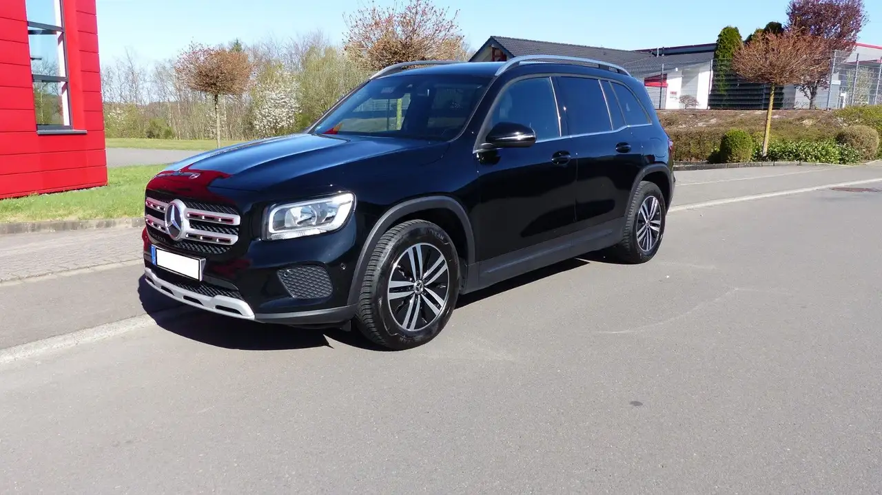Mercedes-Benz GLB 200