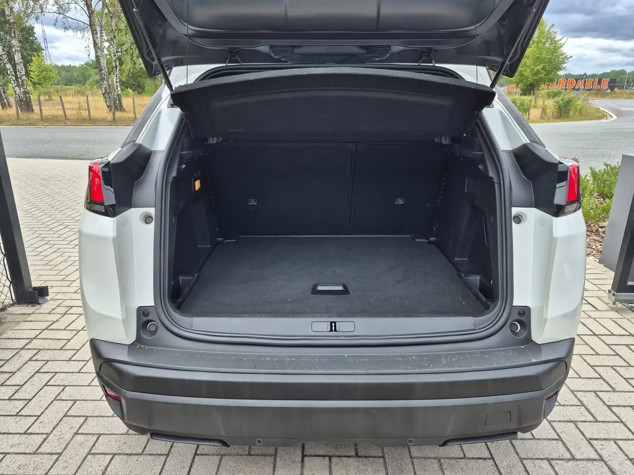 Peugeot 3008 1.2 Benzine Auto. / BTW-aftrekbaar / 2023 / 12 mnd Waarborg, миниатюра 8