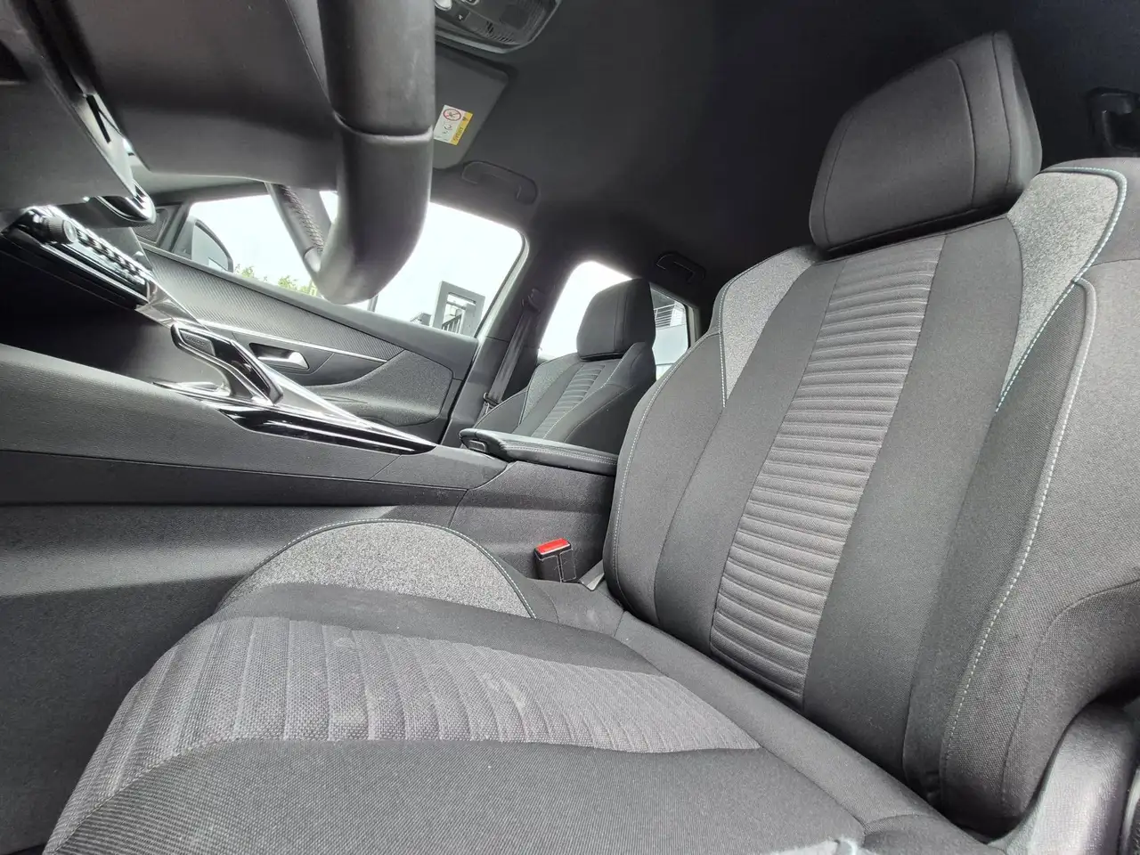 Peugeot 3008 1.2 Benzine Auto. / BTW-aftrekbaar / 2023 / 12 mnd Waarborg, миниатюра 22