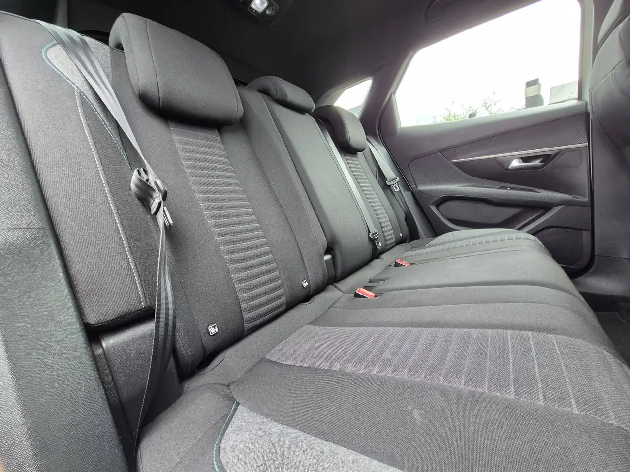 Peugeot 3008 1.2 Benzine Auto. / BTW-aftrekbaar / 2023 / 12 mnd Waarborg, миниатюра 16