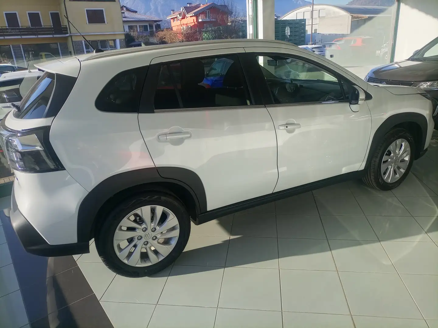Suzuki S-Cross 1.4 Hybrid Top 4WD Bianco - 2