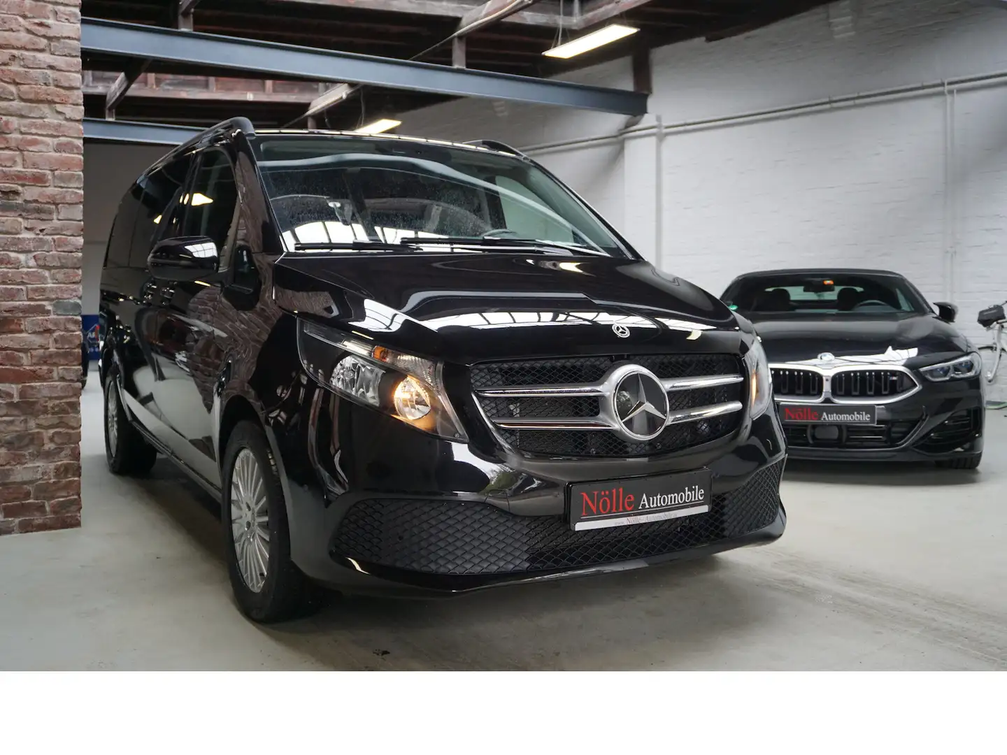 Mercedes-Benz V 300 d Edition lang Leder Mbux AHK Kamera Schwarz - 2