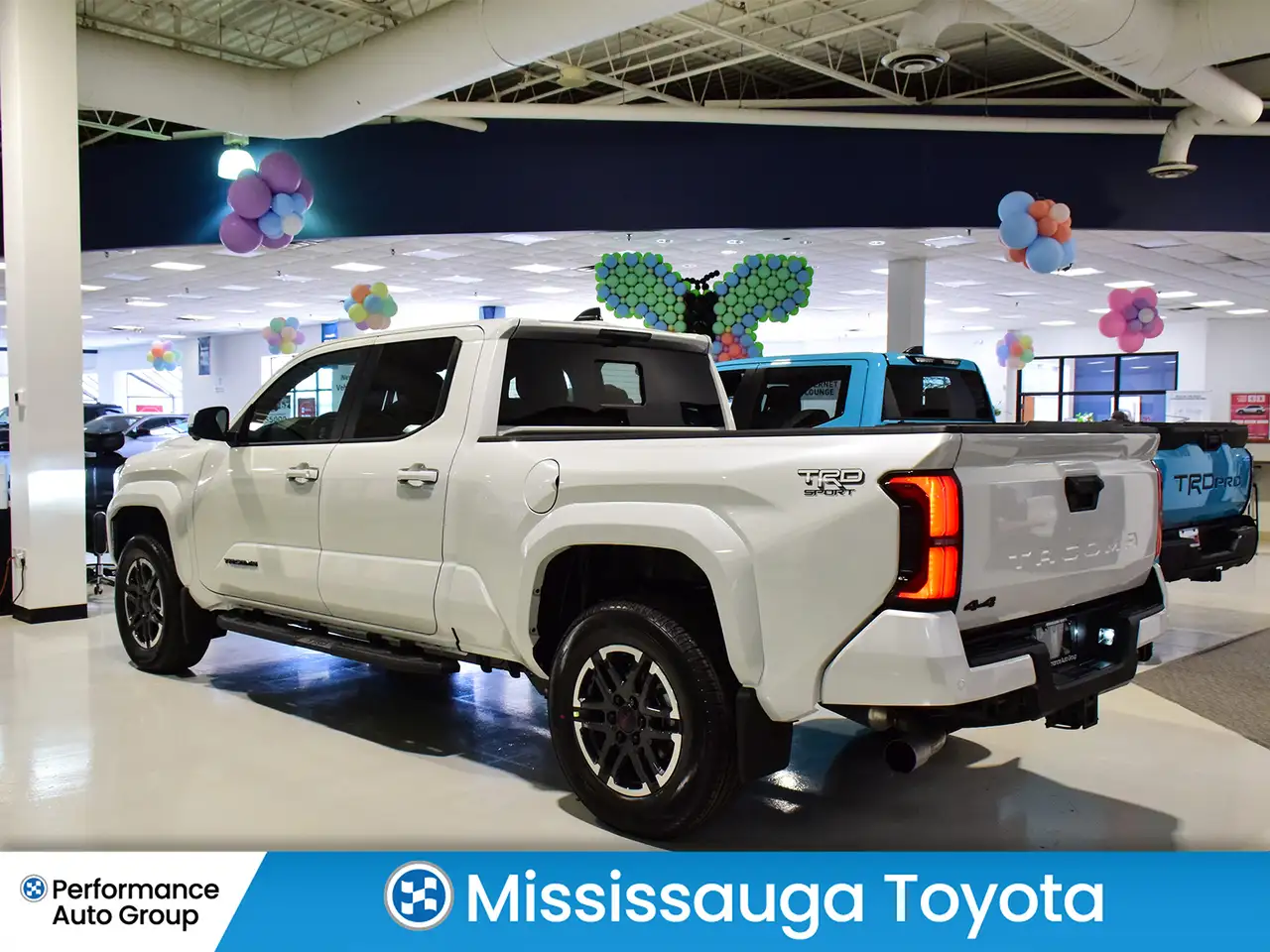 Toyota Tacoma снимка Toyota Tacoma