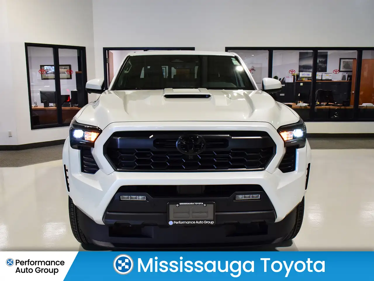 Toyota Tacoma снимка Toyota Tacoma