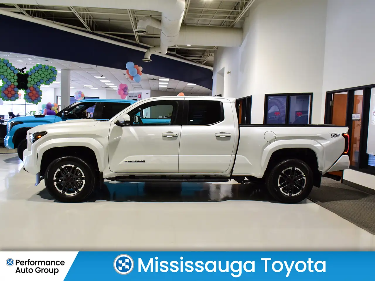 Toyota Tacoma снимка Toyota Tacoma