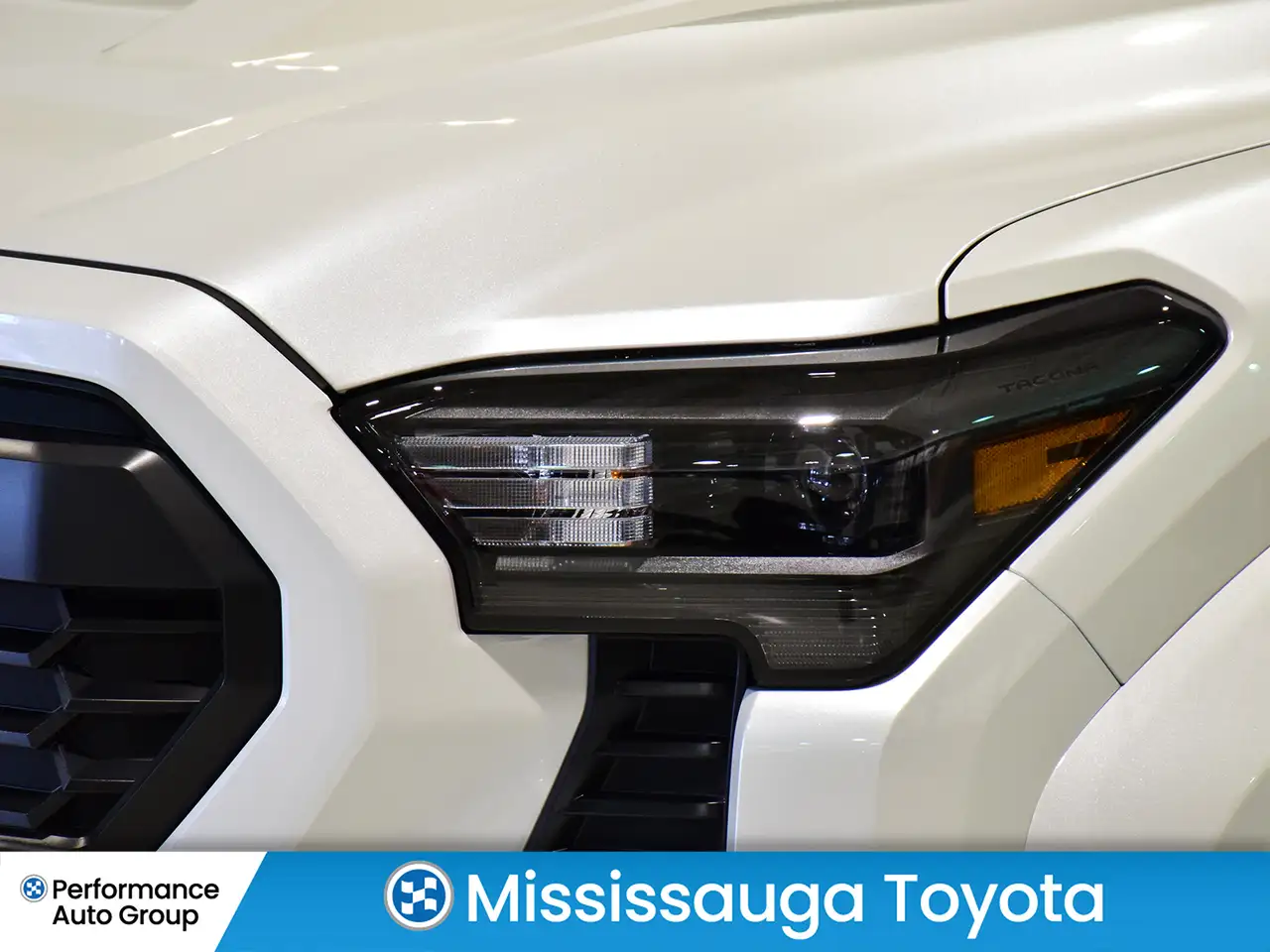 Toyota Tacoma снимка Toyota Tacoma