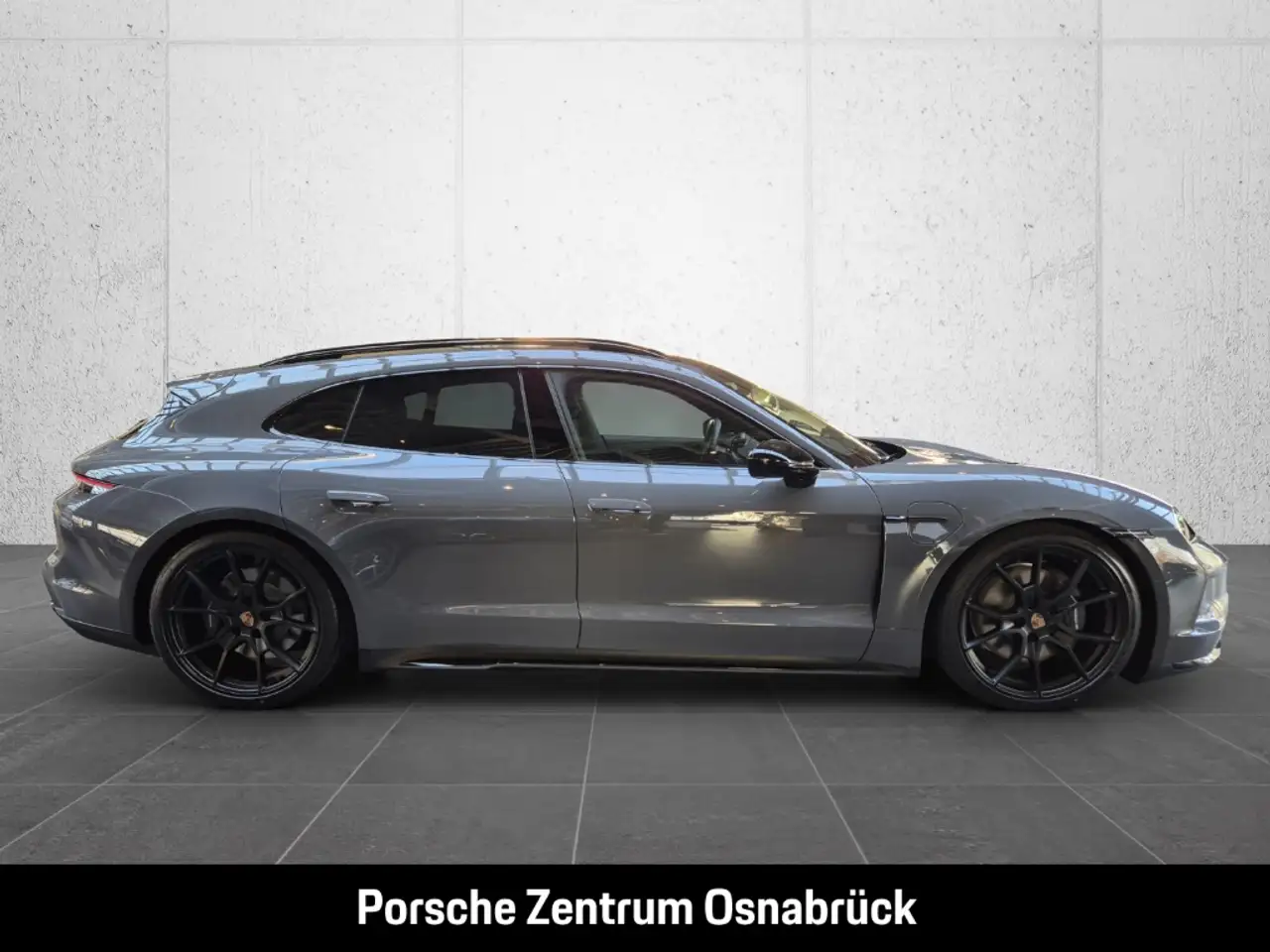 Porsche Taycan Sport Turismo Black Edition 8