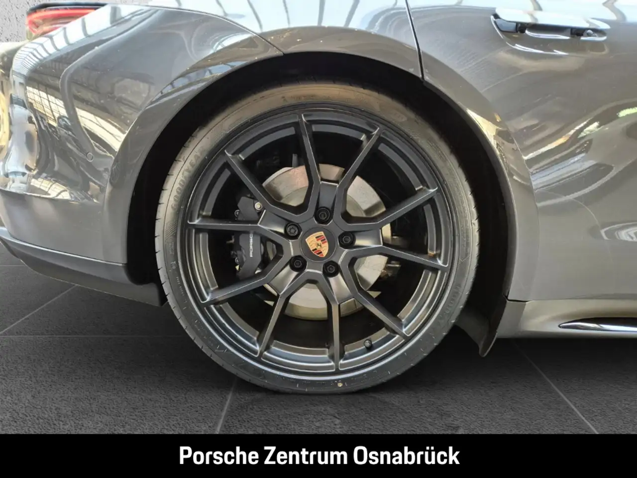Porsche Taycan Sport Turismo Black Edition 14