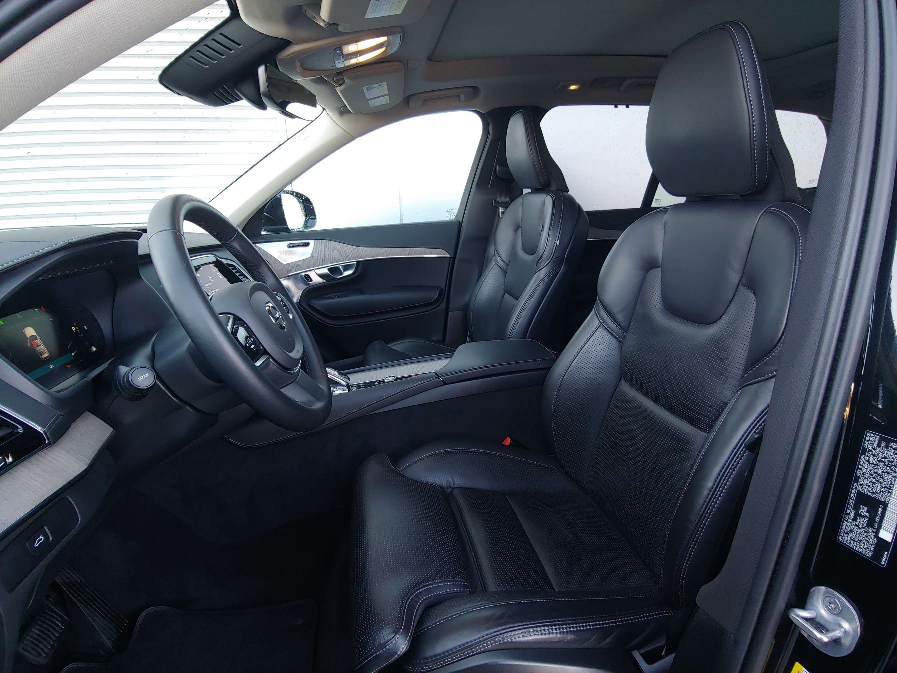 2024 Volvo XC90 Ultimate Bright Theme 2.0L AWD | 7 SEAT | 73K KM thumb 11