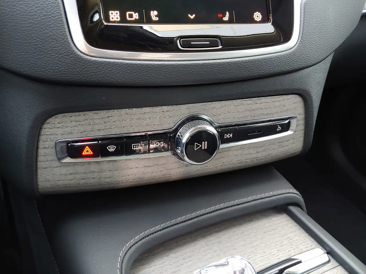 Volvo XC90 снимка Volvo XC90